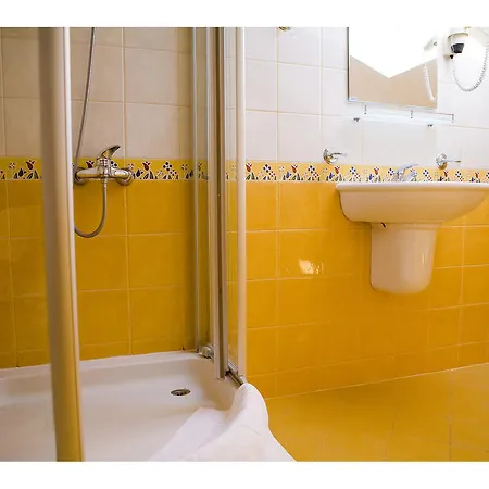 Family Casa Brava ساني بيتش